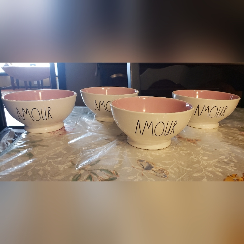RAE DUNN set of 4 NEW "AMOUR" PEDESTAL BOWLS... PINK / WHITE